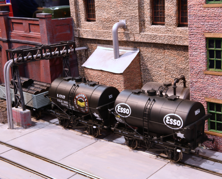 Image of O gauge modelling