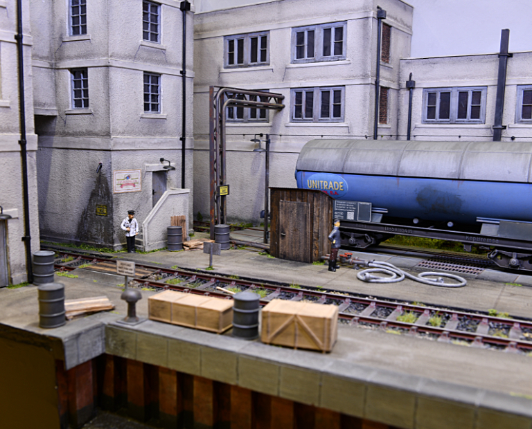Image of O gauge modelling