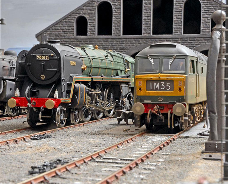 Image of O gauge modelling